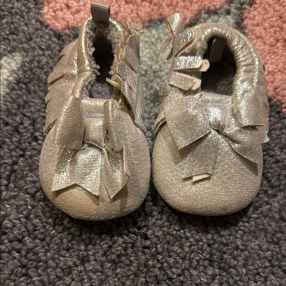 Wonder Nation Shimmering Silver Kids Moccasins